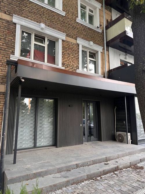 Аренда под Офис Ориентир Нукус  66м2 1400$