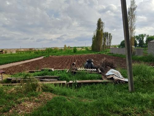 Uchastka zemlya.