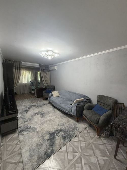 3-xonali kvartira, 70 m²