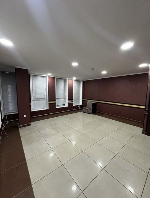 3ta xona 2chi qavat arendaga beriladi