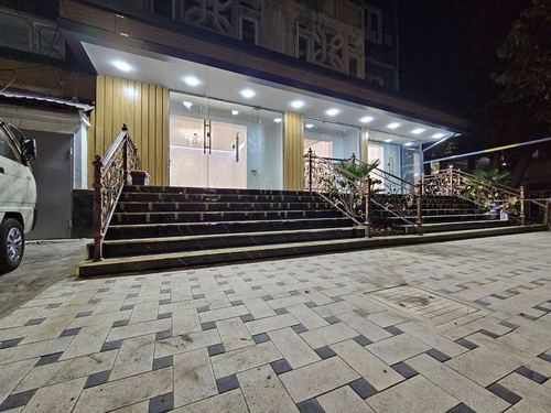 Sebzor arenda un magazin bor