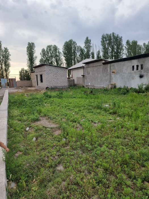 Участка сотилади