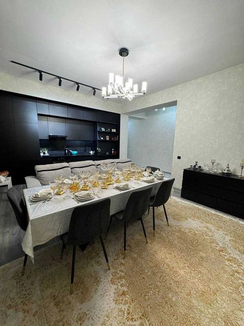 3-xonali kvartira, 94 m²