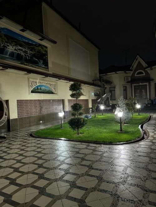 9-room house, 250 m²