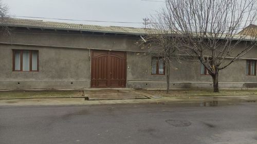 5-room house part, 374 m²