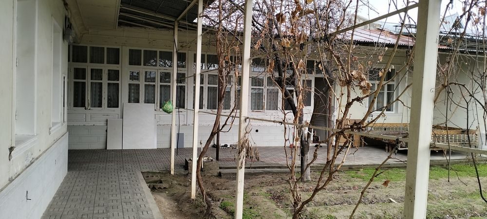 5-room dacha, 650 m², Tashkent, Uchtepa District, for sale
