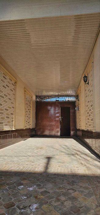 6-room house, 400 m²