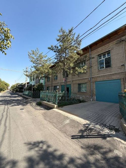 8-комнатный дом, 600 м²