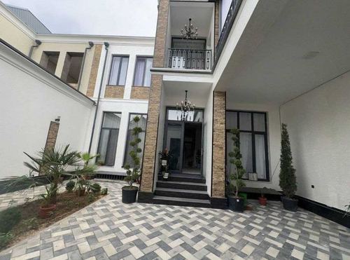 4-комнатный дом, 375 м²