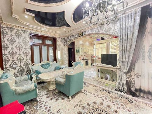 5-комнатный дом, 350 м²
