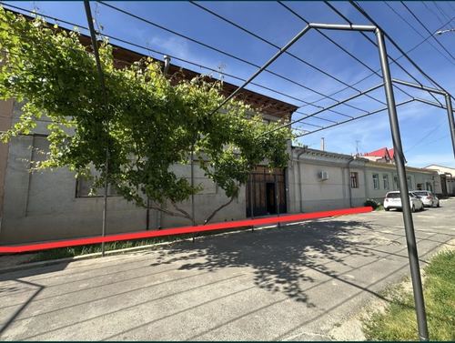 10-комнатный дом, 402 м²