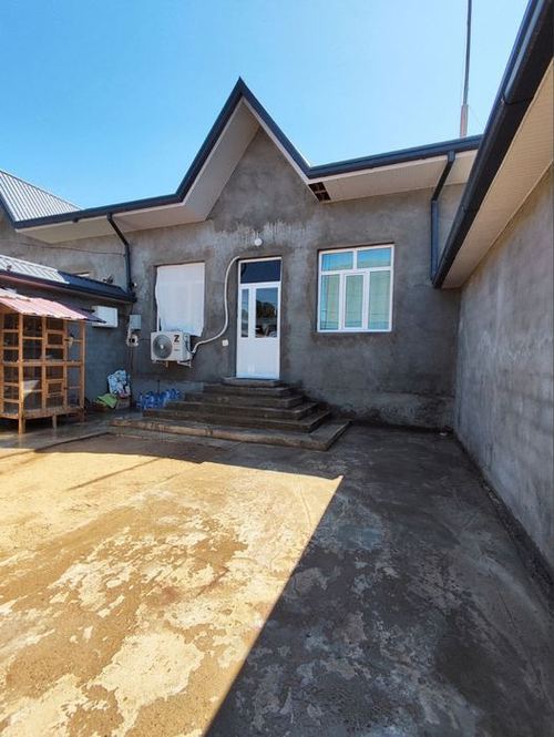 4-комнатный коттедж, 200 м²