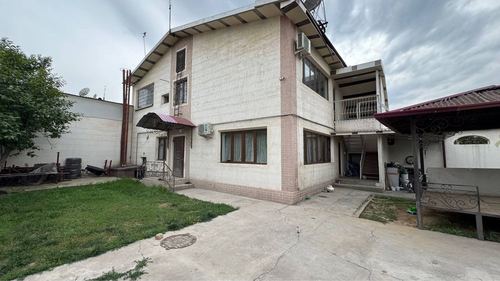 6-комнатный дом, 450 м²