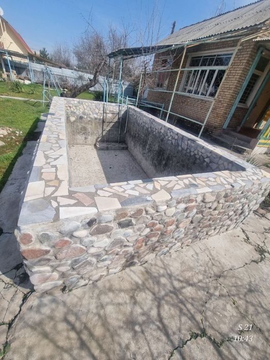 2-room dacha, 6.8 m², Паркент, for sale