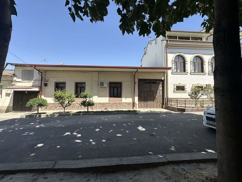 6-комнатный дом, 450 м²
