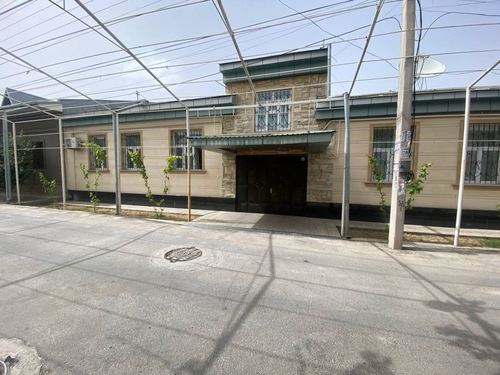 14-комнатный дом, 7.7 м²