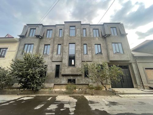 12-комнатный дом, 400 м²