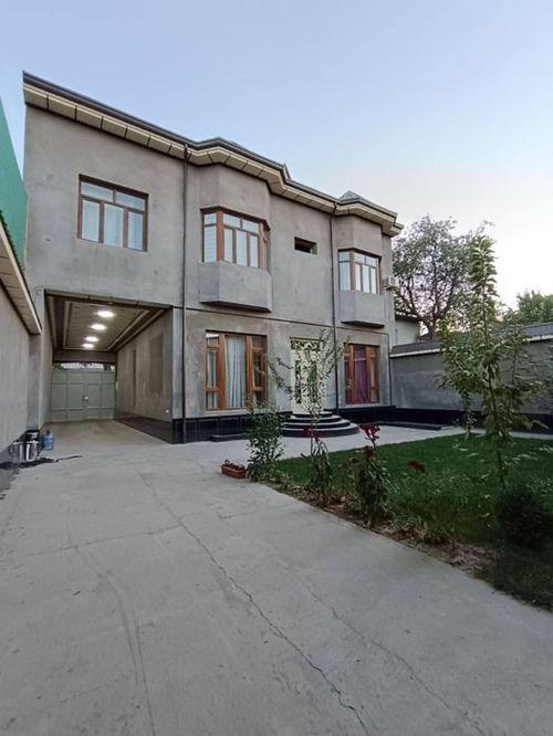 8-комнатный дом, 380 м²