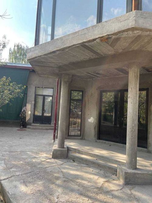 6-room dacha, 1500 m²