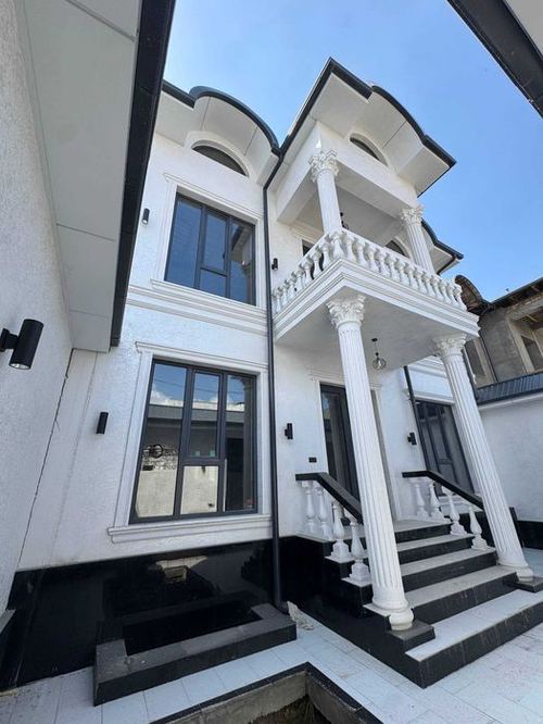 6-комнатный дом, 272 м²