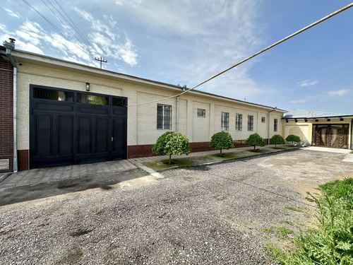 5-room house, 750 m²