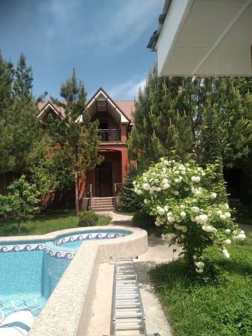 5-room house, 600 m²
