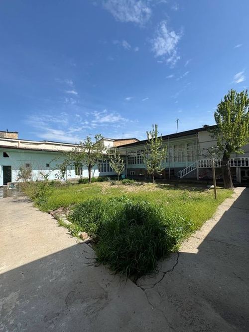 8-room house, 600 m²
