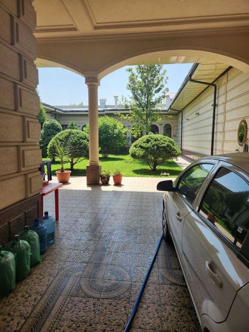 8-room house, 770 m²