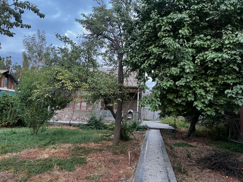 3-room dacha, 600 m², Паркент, for sale