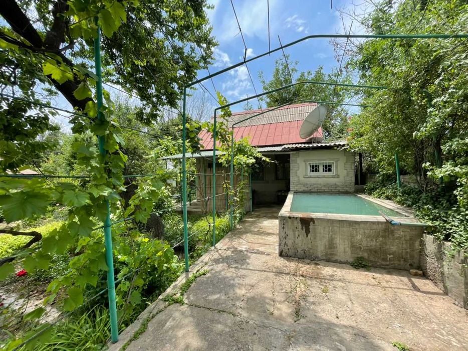 2-room dacha, 600 m², Паркент, for sale
