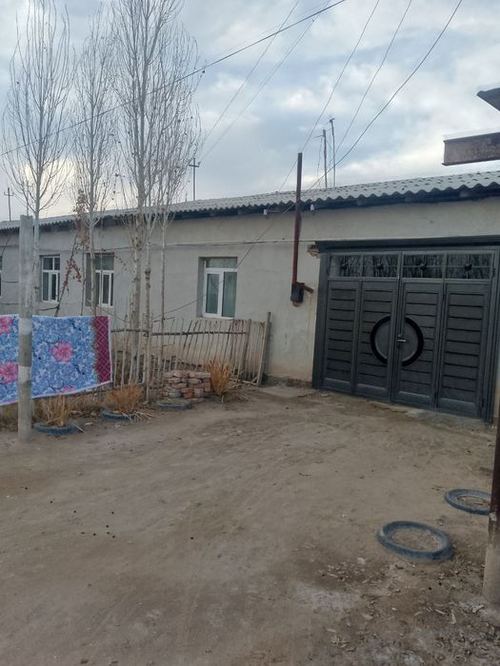 6-room house part, 6000 m²
