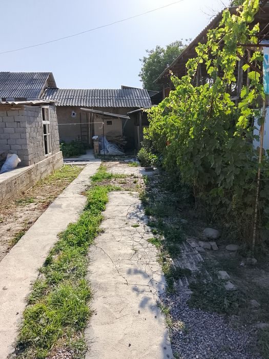 6-room house, 300 m², Паркент, for sale