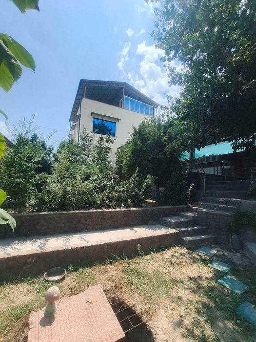 5-room house, 200 m², Паркент, for sale