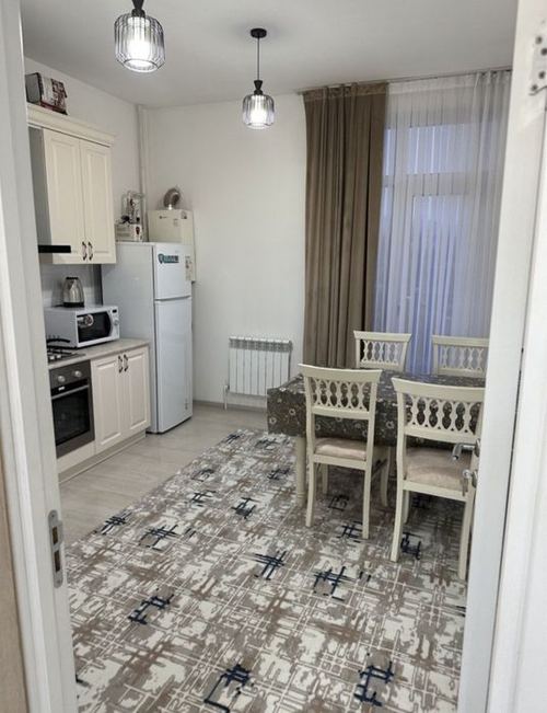3-xonali kvartira, 74 m²