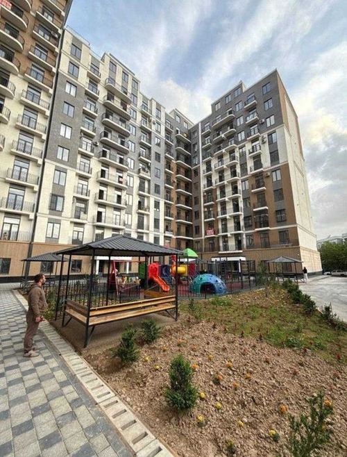 3-xonali kvartira, 99 m²