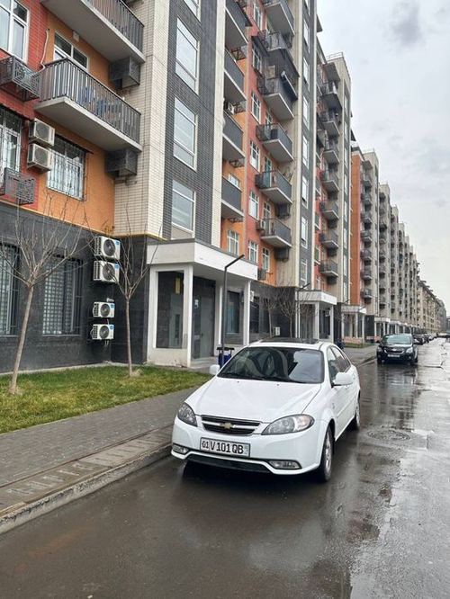 3-xonali kvartira, 74 m²