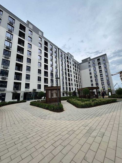 3-xonali kvartira, 93 m²