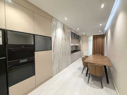 4-room apartment, 148 m²