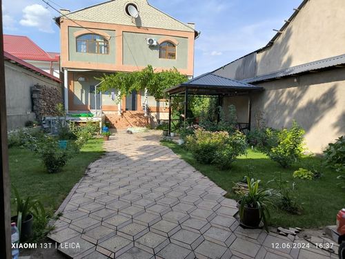 6-room house, 220 m²