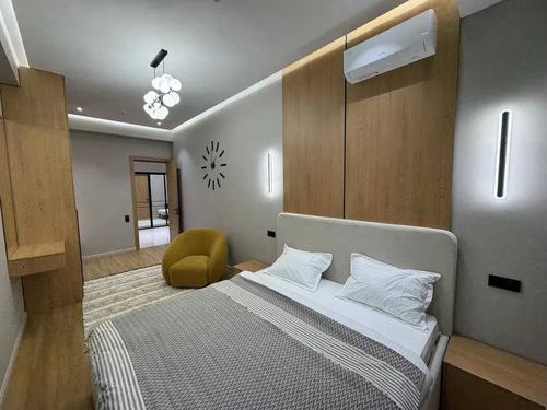 3-xonali kvartira, 80 m²