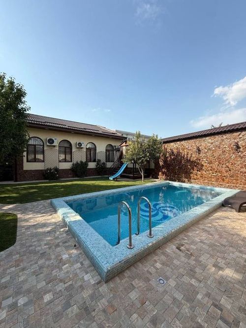 8-xonali uy, 316 m²