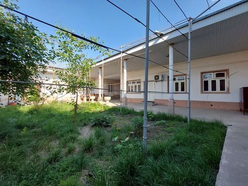 3-xonali uy, 280 m²