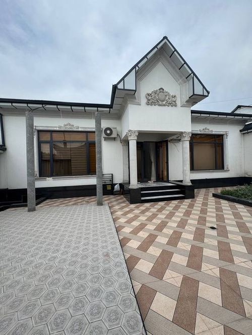 6-комнатный дом, 330 м²