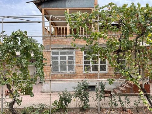 5-комнатный дом, 600 м²