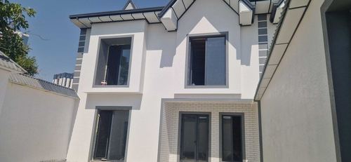 7-комнатный коттедж, 278 м²