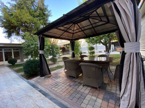 6-xonali uy, 6000 m²
