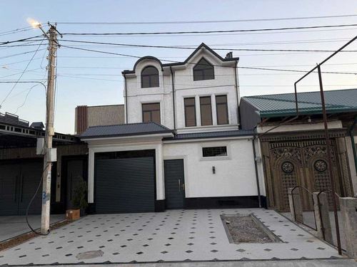 9-комнатный коттедж, 350 м²