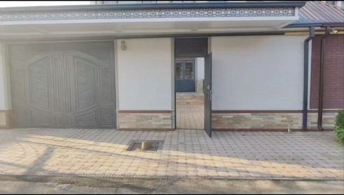 7-комнатный дом, 250 м²