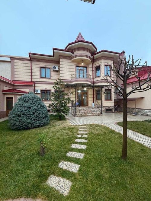 7-xonali uy, 460 m²