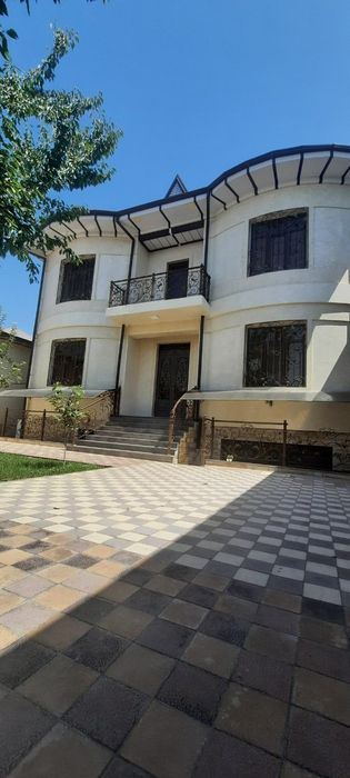 6-xonali uy, 400 m²